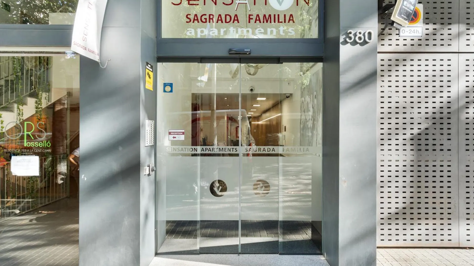 Sensation Sagrada Familia Apartment Barcelona 0*,  Spain
